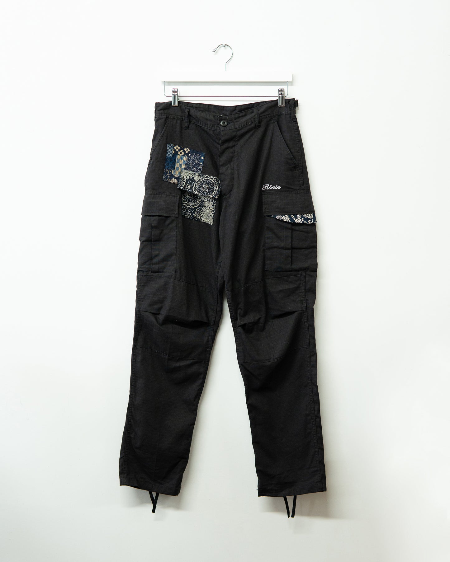 Load image into Gallery viewer, Sample Pant - Black
